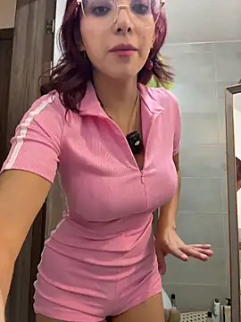Snapshot of MartinaSooler chatting on 07/11/26, 02:58 MartinaSooler online show from 07/11/26, 02:58