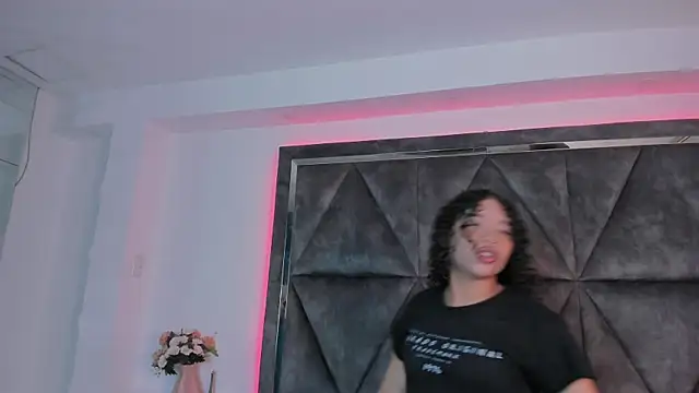 BrigitteRoy  online show from 10/01/25, 02:50