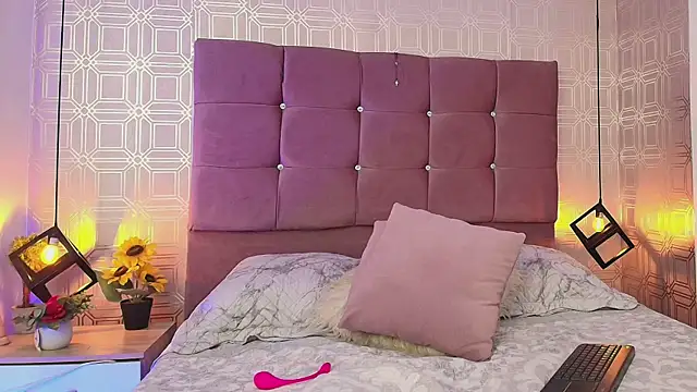 victoriapalmerfg online show from 03/21/25, 10:50