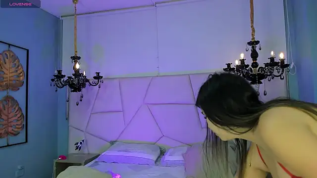 Aitana Hilton  online show from 09/18/25, 11:56