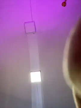 Aitana Hilton  online show from 11/05/25, 11:54