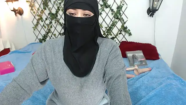 zahra Jalid online show from 03/10/25, 11:06