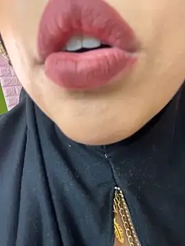 zahra Jalid online show from 12/14/25, 12:16