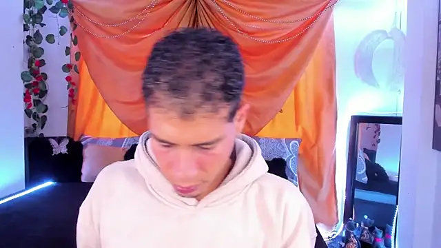 Ethan Boyy online show from 10/10/25, 07:57