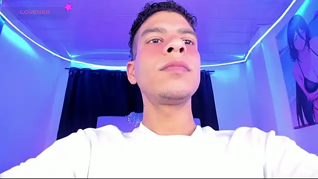 Snapshot of Ethan_Boyy chatting on 05/30/26, 05:43 Ethan Boyy online show from 05/30/26, 05:43