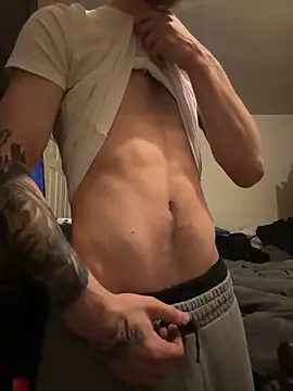 mr-valentinexxx online show from 03/08/25, 11:39