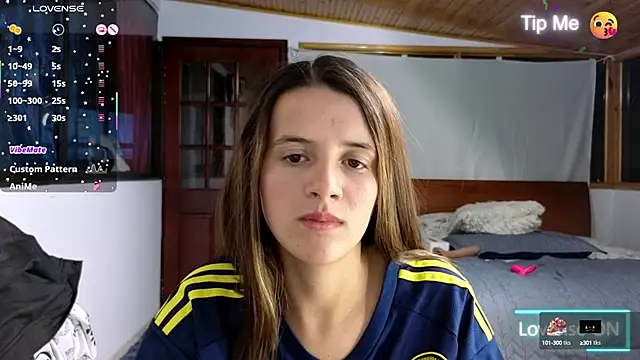 Snapshot of SexLaura_ chatting on 01/30/25, 02:06 SexLaura online show from 01/30/25, 02:06