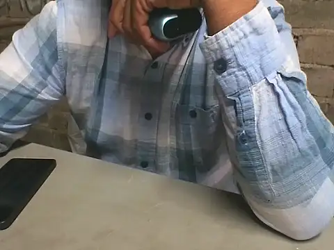 Snapshot of Inglphons chatting on 03/30/26, 08:54 Inglphons online show from 03/30/26, 08:54