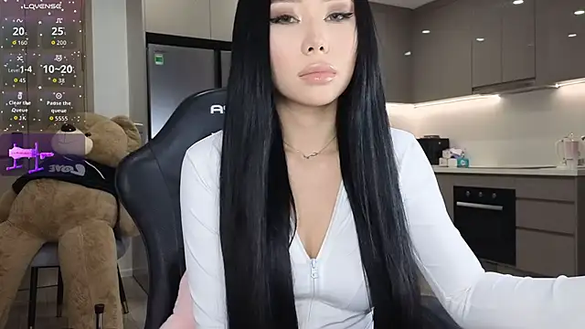 asianqueeny online show from 11/05/25, 12:43