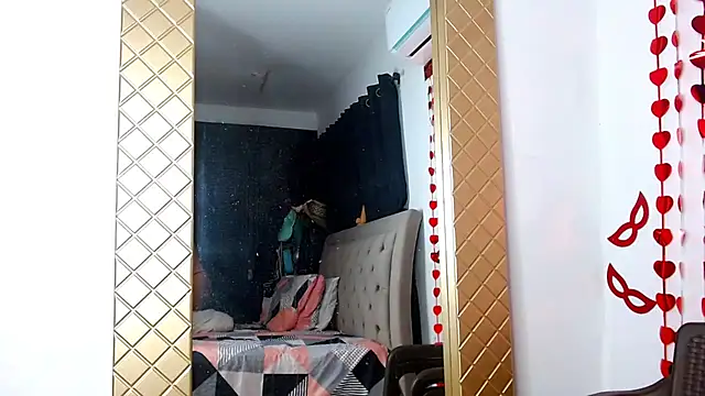 Snapshot of sweethoneytsx chatting on 09/23/25, 09:51 sweethoneytsx online show from 09/23/25, 09:51