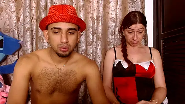 Snapshot of sweethoneytsx chatting on 11/03/25, 09:16 sweethoneytsx online show from 11/03/25, 09:16