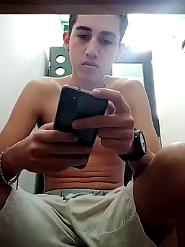 Latinos 2001 online show from 01/22/25, 01:00