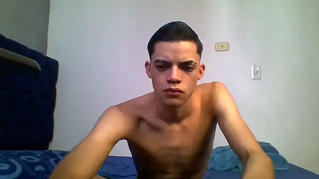 Latinos 2001 online show from 06/13/26, 06:39