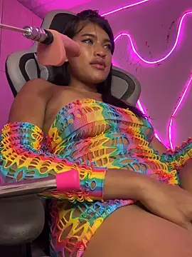 Snapshot of miaa--pervert chatting on 10/01/25, 11:33 miaa--pervert online show from 10/01/25, 11:33