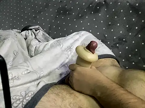 kzzix online show from 10/25/25, 10:48