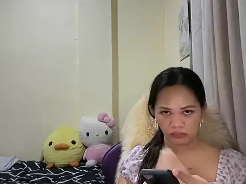 SophiaCourthaway online show from 07/12/26, 10:01