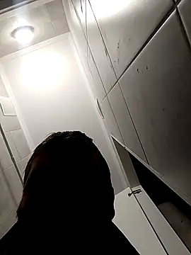 Snapshot of Fistyl@xh chatting on 09/24/25, 09:18 Fistylxh online show from 09/24/25, 09:18