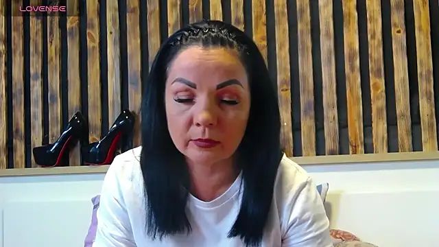 Tory Lovi online show from 10/11/25, 08:46