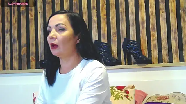 Snapshot of Tory_Lovi chatting on 11/26/25, 11:11 Tory Lovi online show from 11/26/25, 11:11