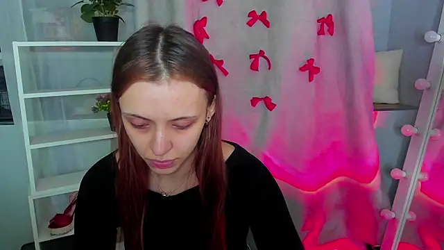 Snapshot of Sahara_Shields chatting on 02/03/25, 10:25 Sahara Shields online show from 02/03/25, 10:25