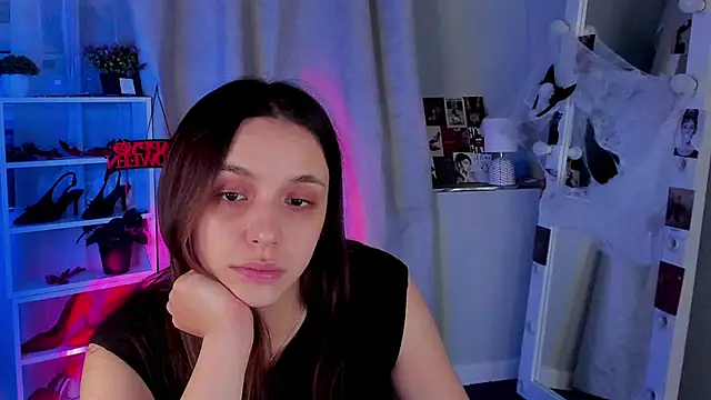 Snapshot of Sahara_Shields chatting on 10/30/25, 10:06 Sahara Shields online show from 10/30/25, 10:06