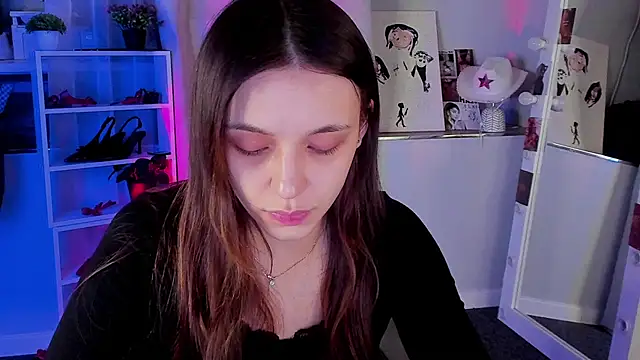 Snapshot of Sahara_Shields chatting on 11/18/25, 10:20 Sahara Shields online show from 11/18/25, 10:20