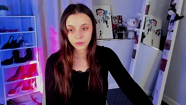 Snapshot of Sahara_Shields chatting on 11/29/25, 10:40 Sahara Shields online show from 11/29/25, 10:40