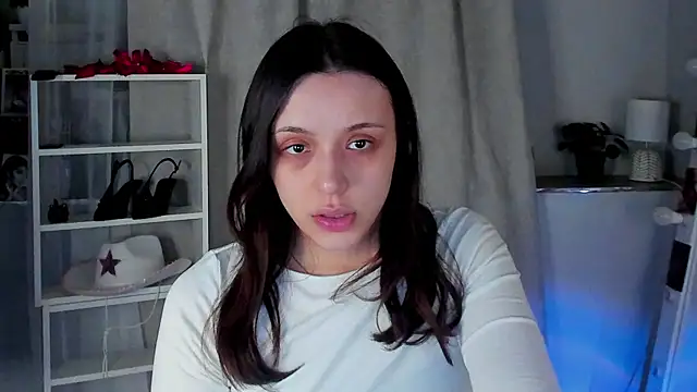 Sahara Shields online show from 05/03/26, 09:59
