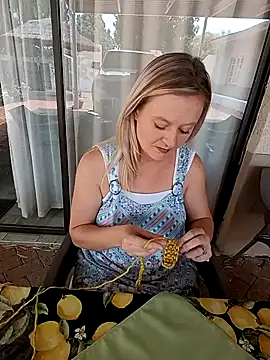 Snapshot of Vintasia chatting on 02/08/26, 11:24 Vintasia online show from 02/08/26, 11:24