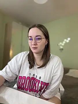 Snapshot of Kiss_My_Body chatting on 01/31/25, 02:26 Kiss My Body online show from 01/31/25, 02:26