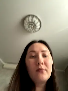 Snapshot of Kiss_My_Body chatting on 10/14/25, 01:01 Kiss My Body online show from 10/14/25, 01:01