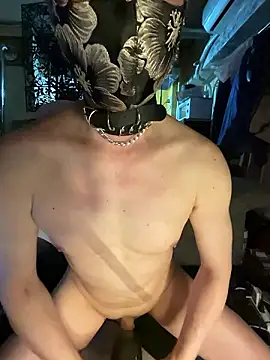 junnryy0121 online show from 04/10/26, 07:13