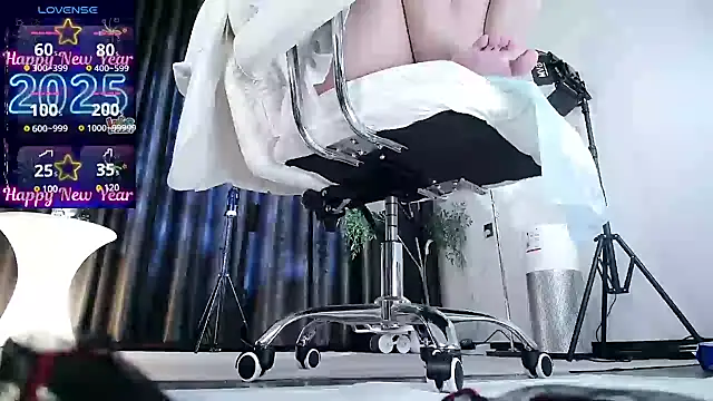 miaomiao-777 online show from 02/22/25, 01:57