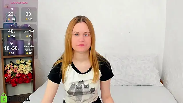 Snapshot of HillEva chatting on 02/14/25, 09:13 HillEva online show from 02/14/25, 09:13
