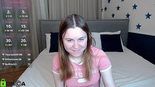 Snapshot of HillEva chatting on 03/06/25, 04:08 HillEva online show from 03/06/25, 04:08