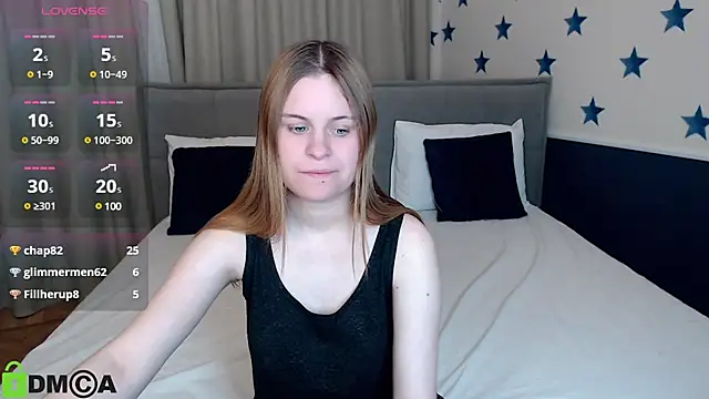Snapshot of HillEva chatting on 03/06/25, 11:53 HillEva online show from 03/06/25, 11:53