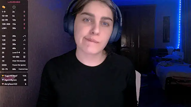 Snapshot of _Roselina_ chatting on 01/27/25, 06:52 Roselina online show from 01/27/25, 06:52