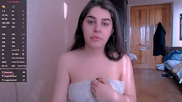 Snapshot of _Roselina_ chatting on 02/03/25, 06:13 Roselina online show from 02/03/25, 06:13