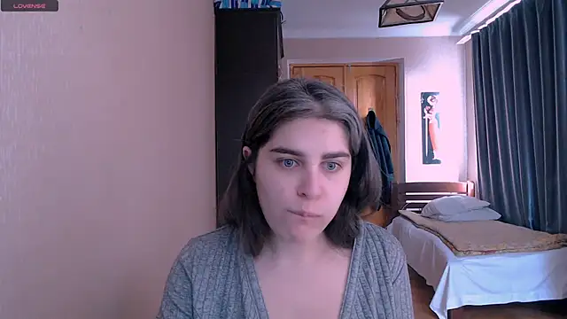 Snapshot of _Roselina_ chatting on 03/03/25, 07:10 Roselina online show from 03/03/25, 07:10