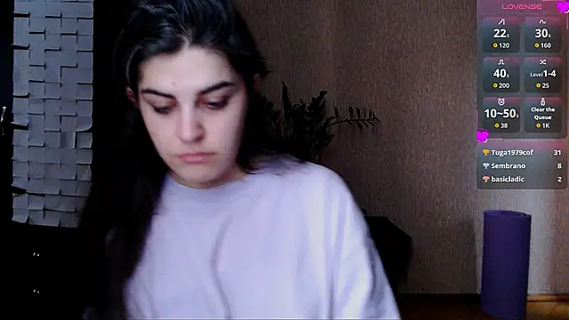 Snapshot of _Roselina_ chatting on 01/09/26, 07:33 Roselina online show from 01/09/26, 07:33