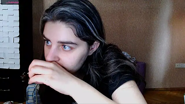 Snapshot of _Roselina_ chatting on 02/12/26, 11:16 Roselina online show from 02/12/26, 11:16