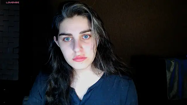 Snapshot of _Roselina_ chatting on 02/21/26, 03:02 Roselina online show from 02/21/26, 03:02