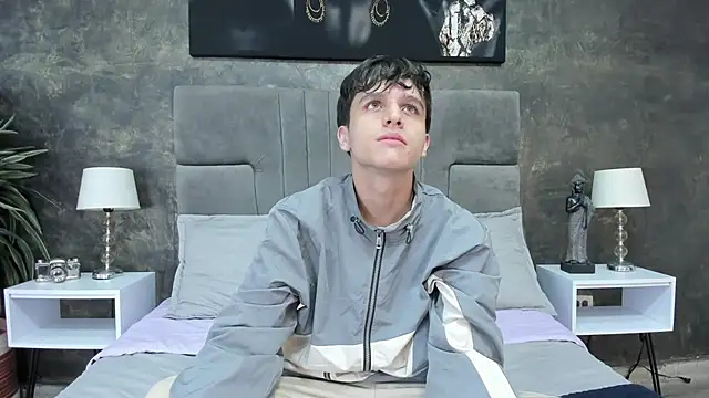 bruce hans online show from 11/08/25, 11:43