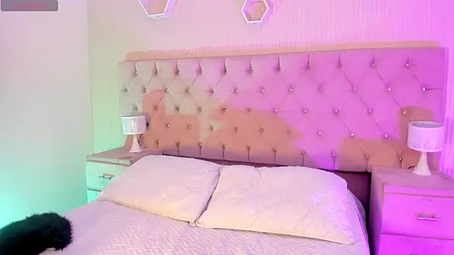 MattThompsonn online show from 10/17/25, 09:17