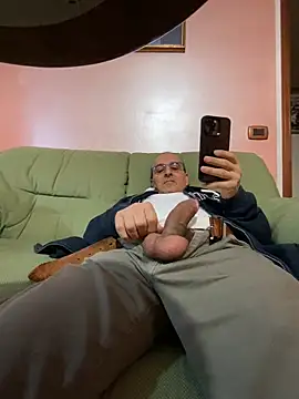 Snapshot of sempreilmio2 chatting on 02/27/25, 05:58 sempreilmio2 online show from 02/27/25, 05:58