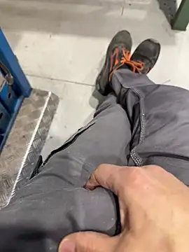 Snapshot of sempreilmio2 chatting on 03/04/25, 12:01 sempreilmio2 online show from 03/04/25, 12:01