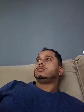 Snapshot of casallmer chatting on 01/14/25, 07:32 casallmer online show from 01/14/25, 07:32