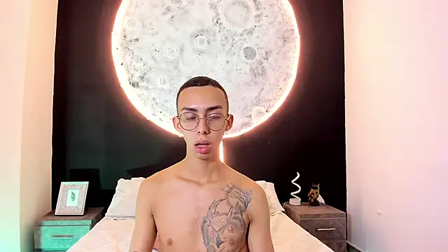 EthaanCox online show from 03/05/25, 02:25