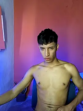 Snapshot of matteo_rivas chatting on 03/08/25, 04:12 matteo rivas online show from 03/08/25, 04:12