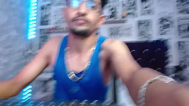 Snapshot of Flecho0 chatting on 01/17/25, 12:20 Flecho0 online show from 01/17/25, 12:20